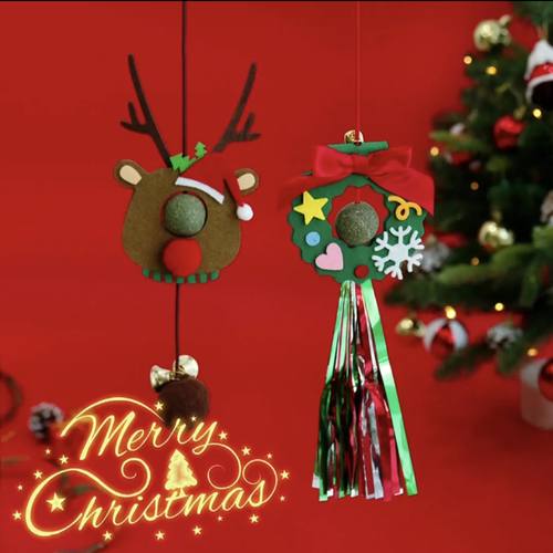 Новорічна іграшка смаколик Jingle для кота Різдвяний лизун з м'яти у вигляді вінка